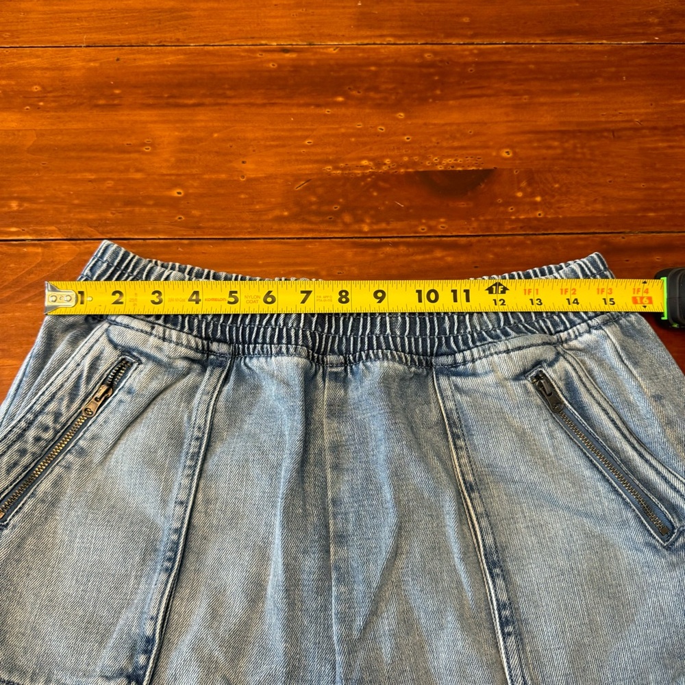 Aerie Boardwalk Short in Light Wash Denim Color Womens Size Medium - Picture 4 of 9